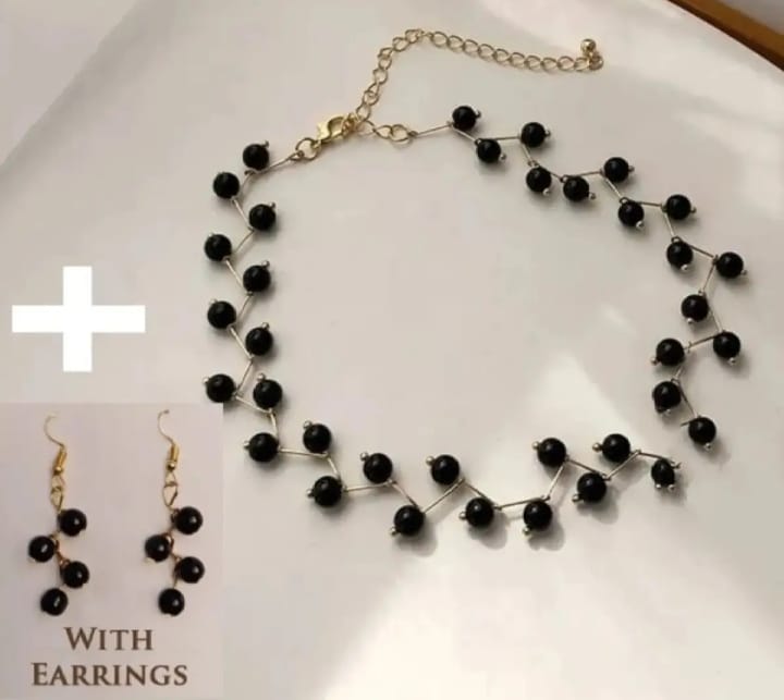 Zig Zag Black Choker With Earrings for girls - Black