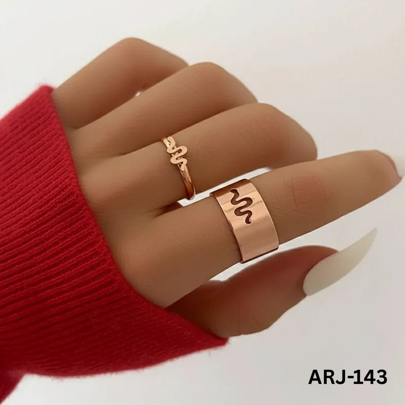 ARJ-143 Snake Shape Adjustable Ring – Stylish Serpent Design Fashion Jewelry (Black)